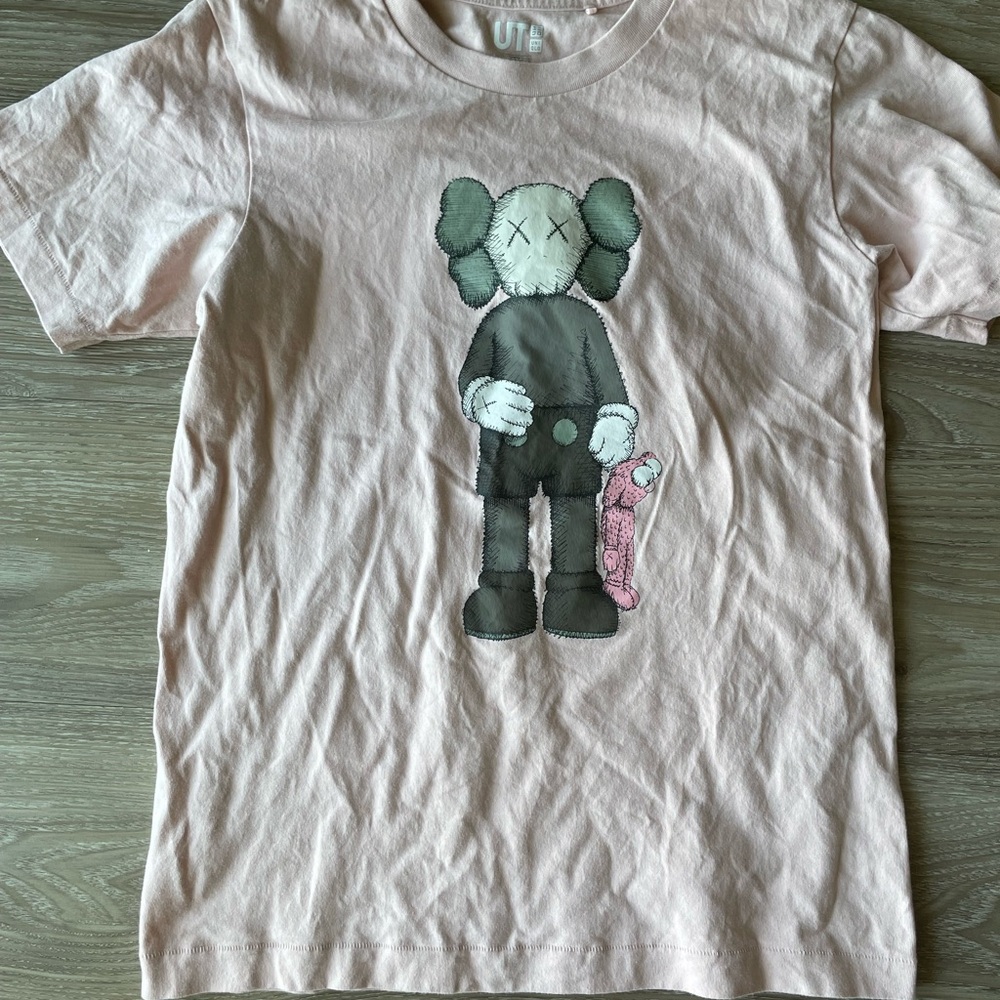 Graphic Klaws T-Shirt - Pink